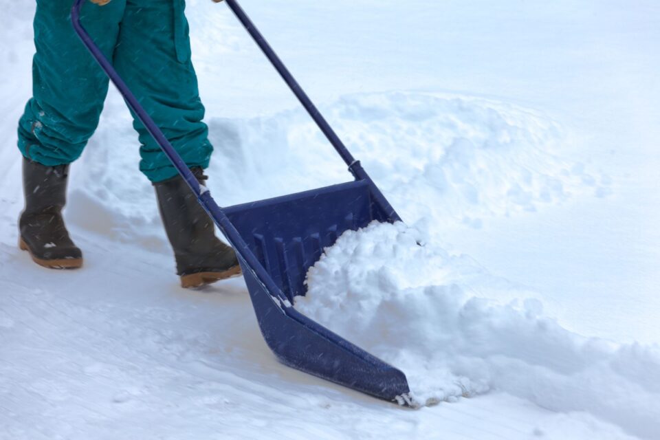 déneigement manuel